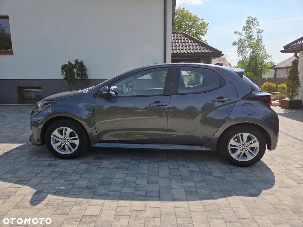 Toyota Yaris - 4
