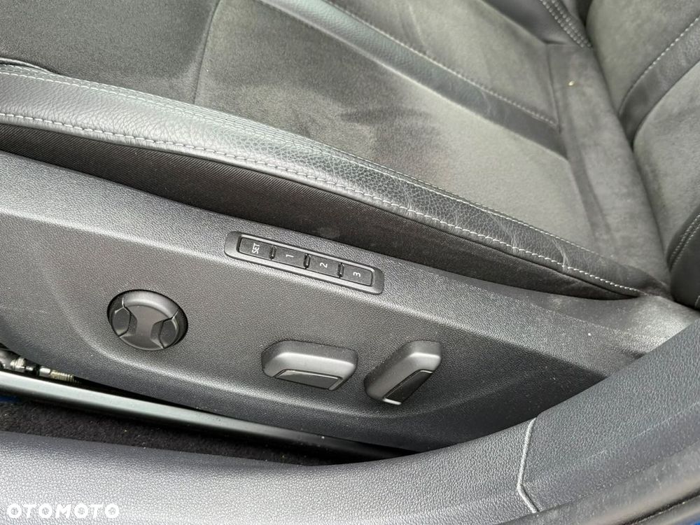 Skoda Octavia 2.0 TSI Edition 130 Selection 4x4 DSG - 12
