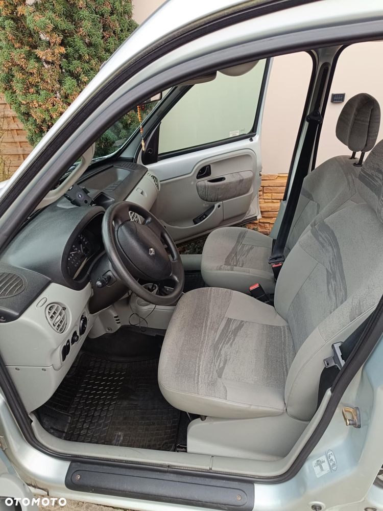 Renault Kangoo 1.6 16V Expression - 9