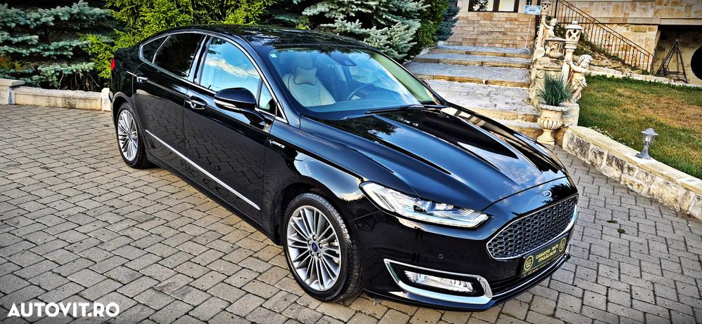 Ford Mondeo 2.0 HEV Vignale - 36