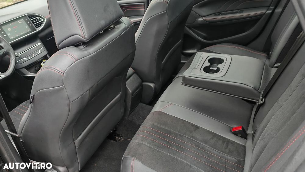 Peugeot 308 SW PureTech 225 GPF EAT8 Stop & Start GT - 14