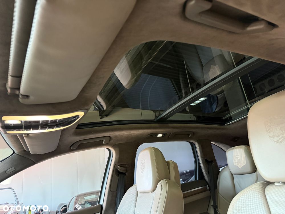 Porsche Cayenne S - 24