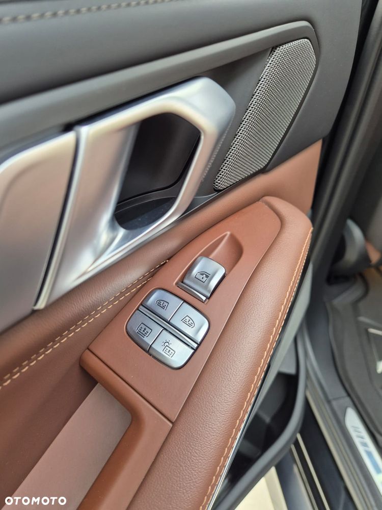 BMW X7 xDrive40d mHEV - 26
