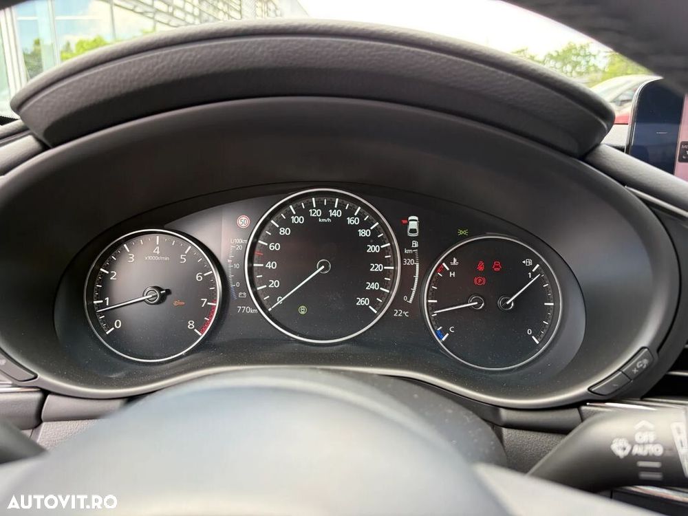 Mazda 3 e-Skyactiv X186 MHEV Center-Line - 23