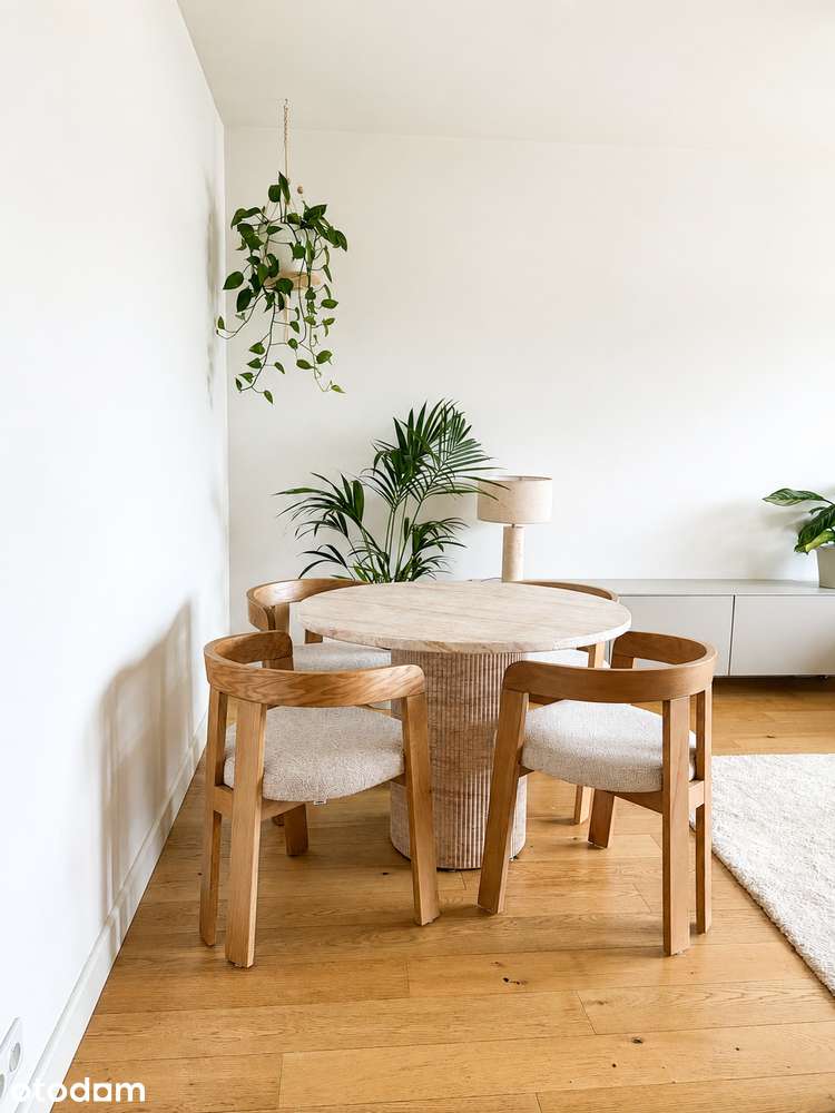 3-pok 75 m² | ostatnie piętro | | Po remoncie | Gotowe do zamieszkania