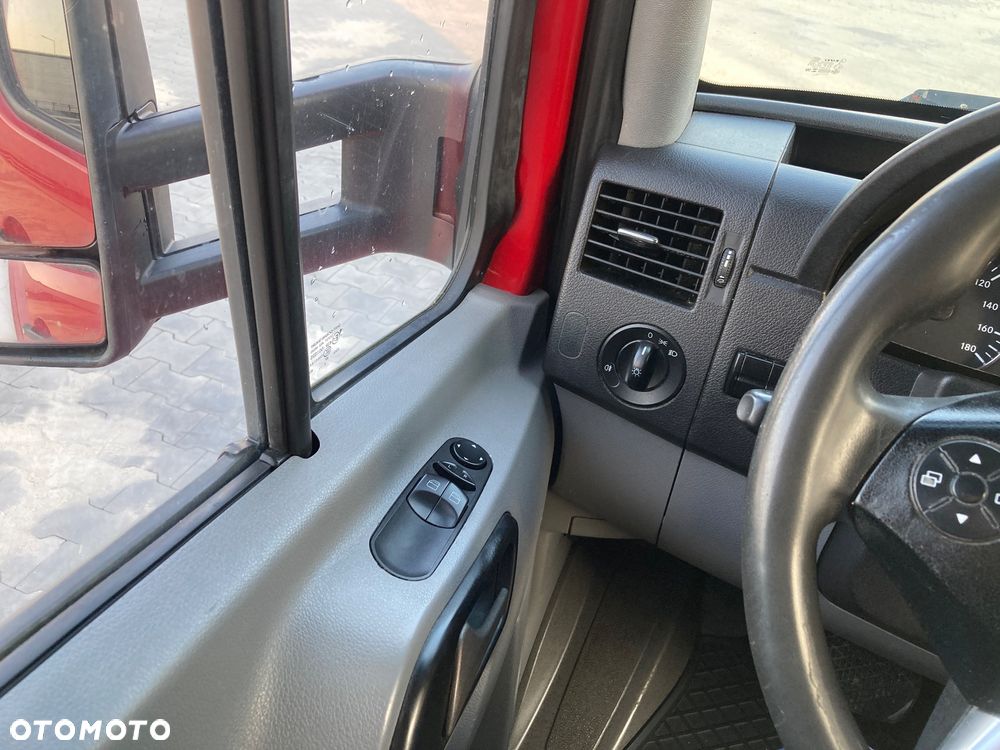 Mercedes-Benz Sprinter - 18
