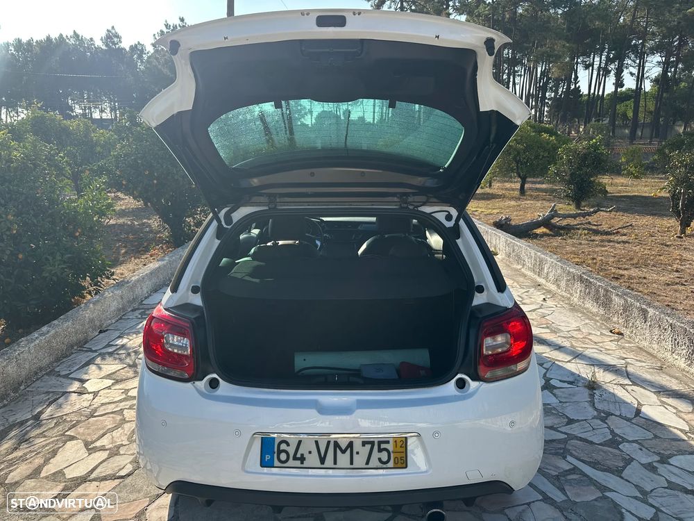 Citroën DS3 1.6 e-HDi So Chic - 26