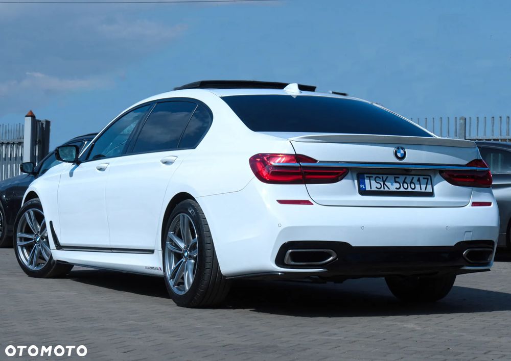 BMW Seria 7 750Li xDrive - 35