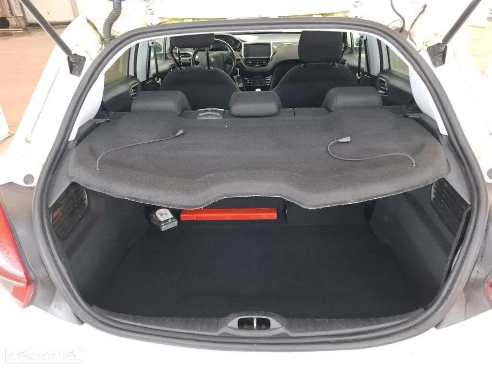 Peugeot 208 1.2 PureTech Allure - 9