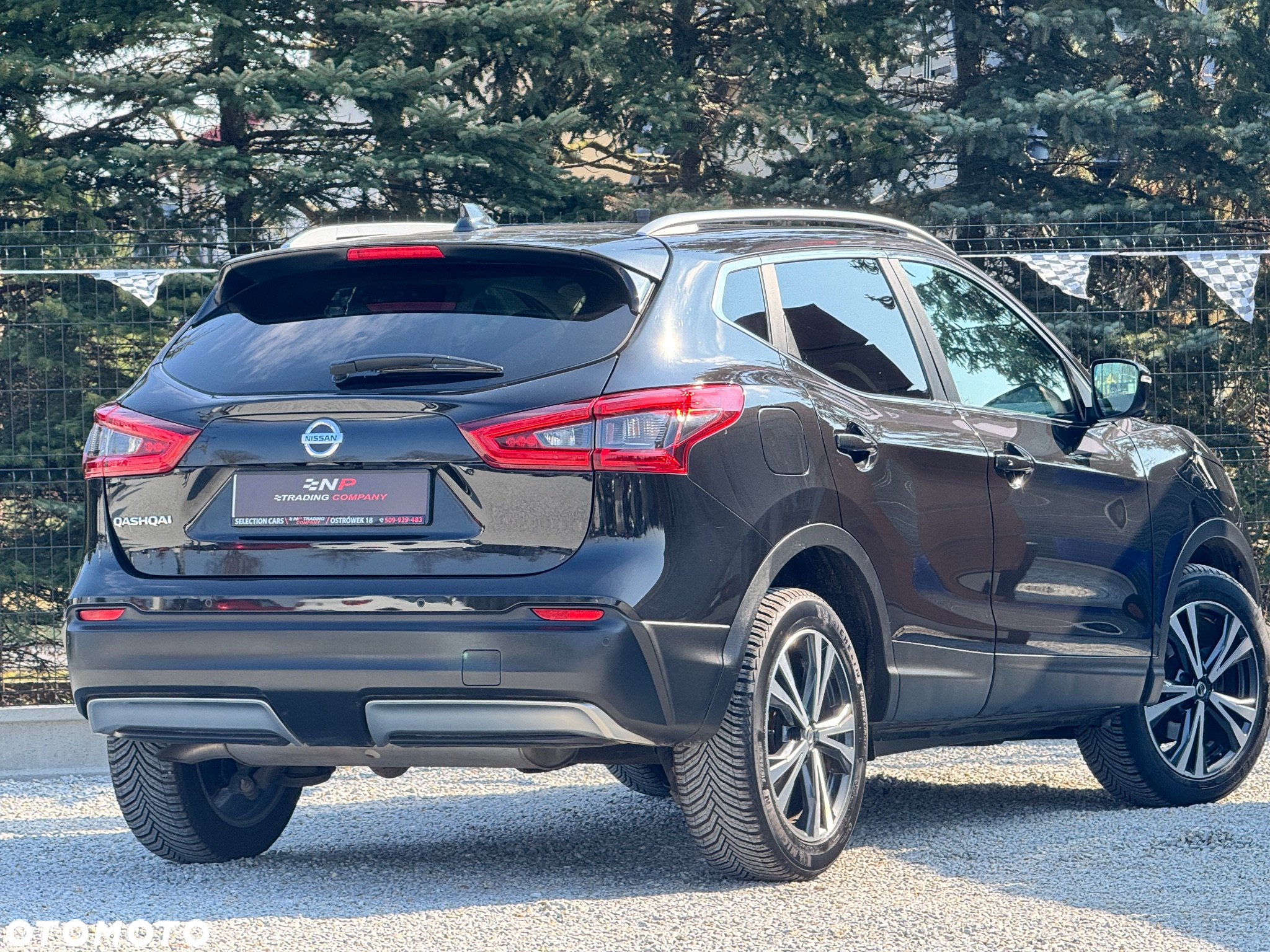 Nissan Qashqai 1.3 DIG-T DCT N-CONNECTA - 4