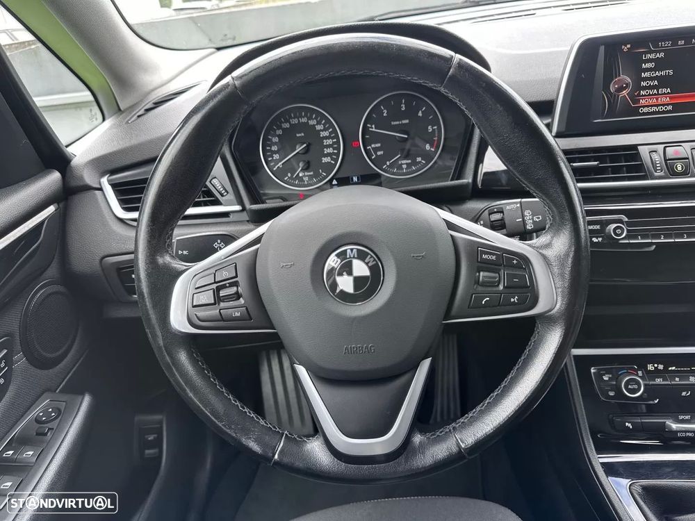 BMW 218 Active Tourer d Line Sport - 29