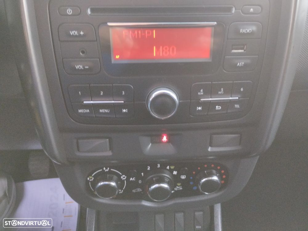 Dacia Duster 1.6 Tour Bi-Fuel - 15