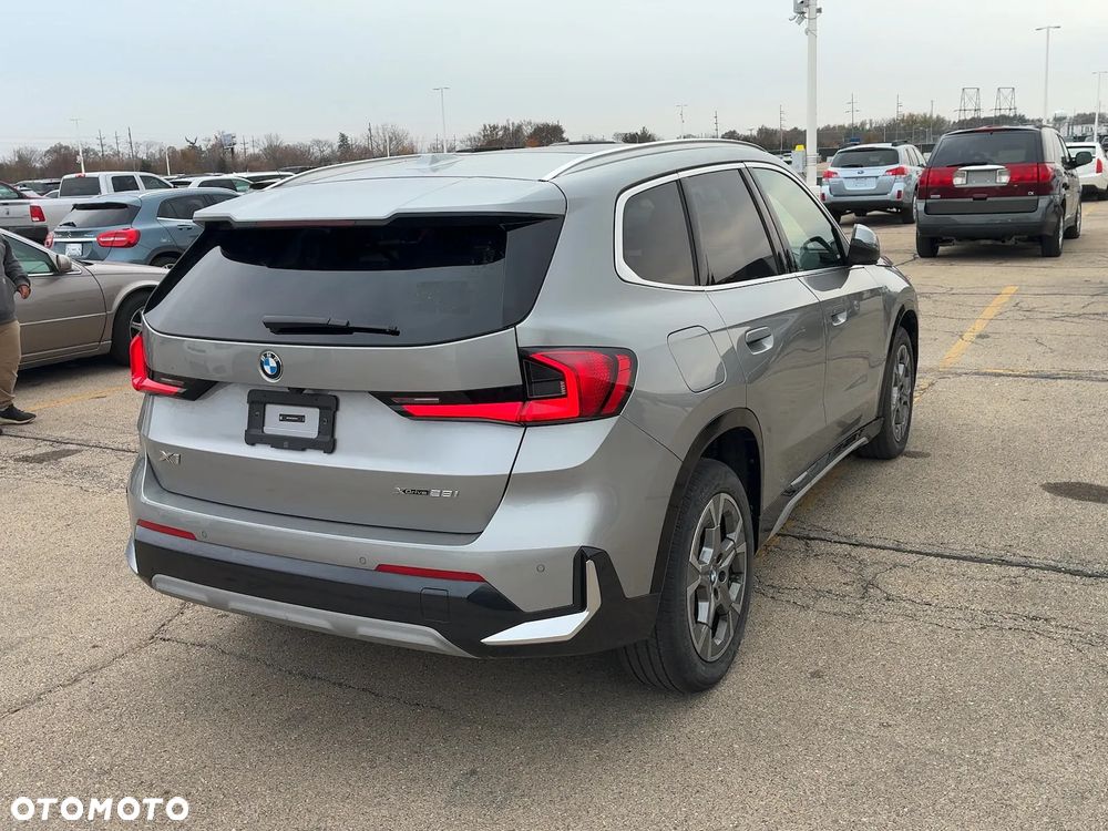BMW X1 - 4