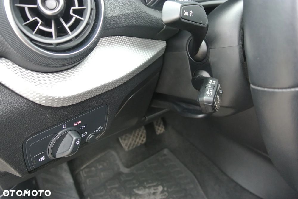 Audi Q2 35 TFSI S tronic design - 15