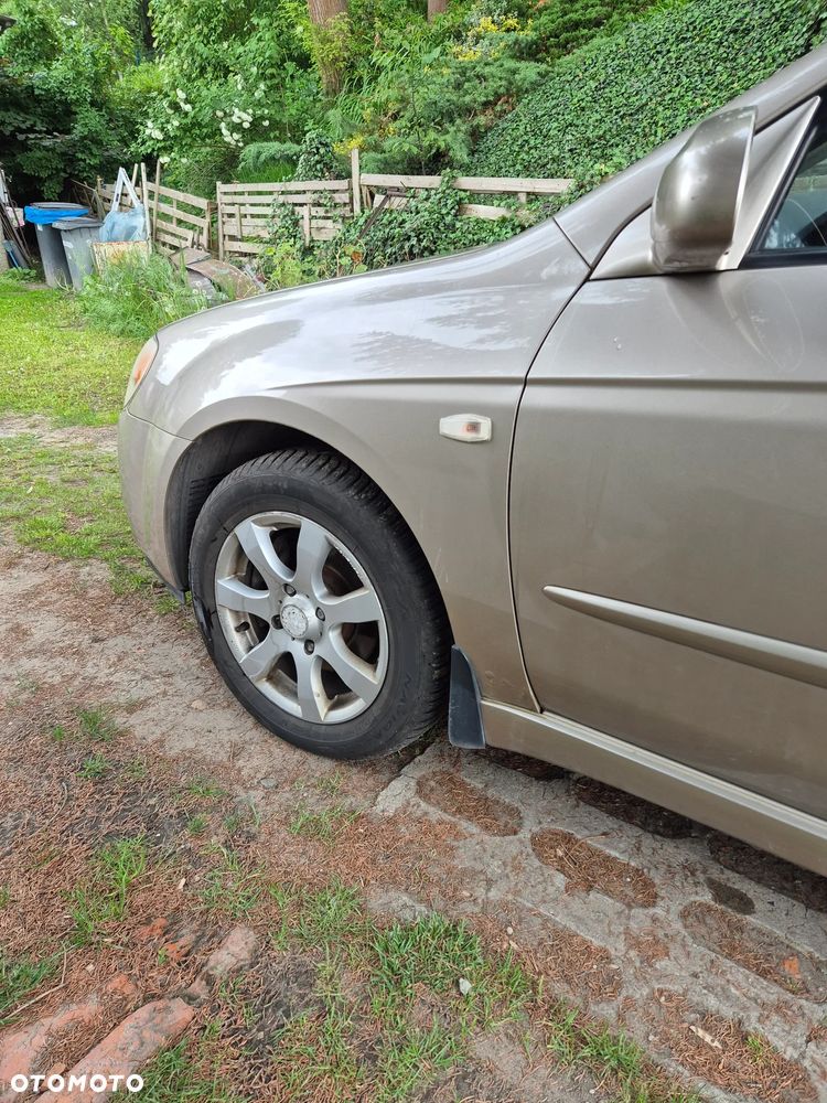 Kia Cerato - 11