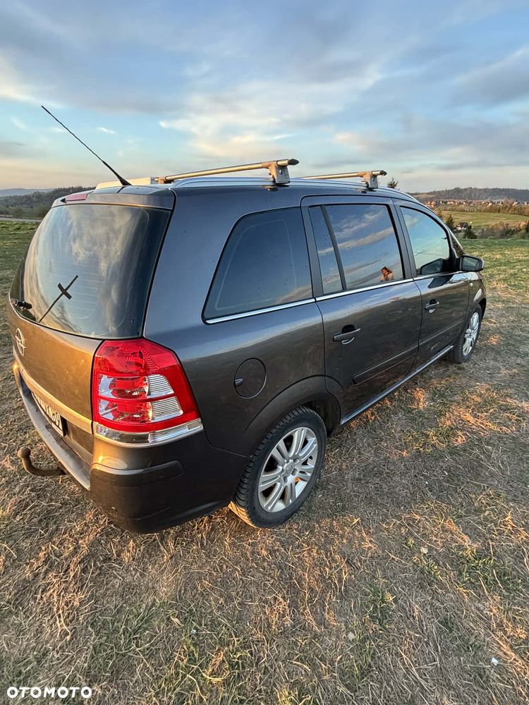 Opel Zafira - 7