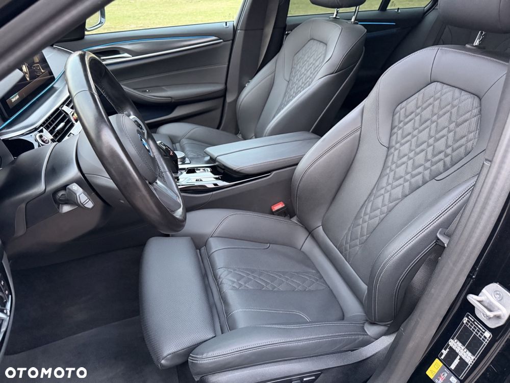 BMW Seria 5 530e xDrive M Sport sport - 18