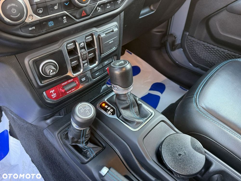 Jeep Wrangler - 14