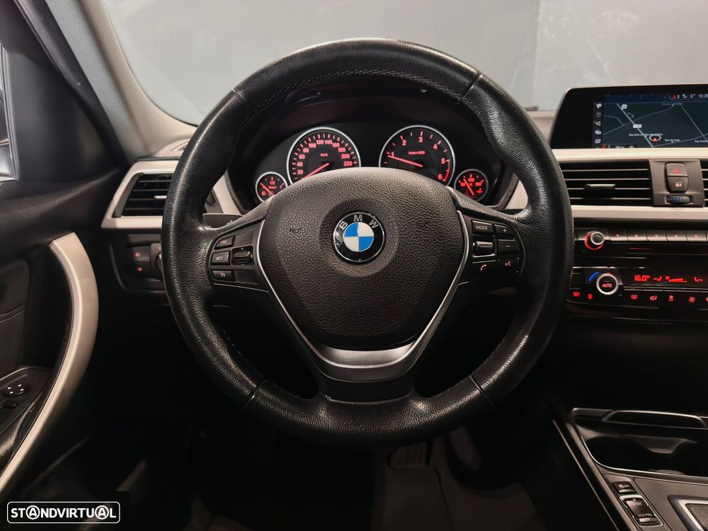 BMW 320 d Line Sport Shadow Auto - 17