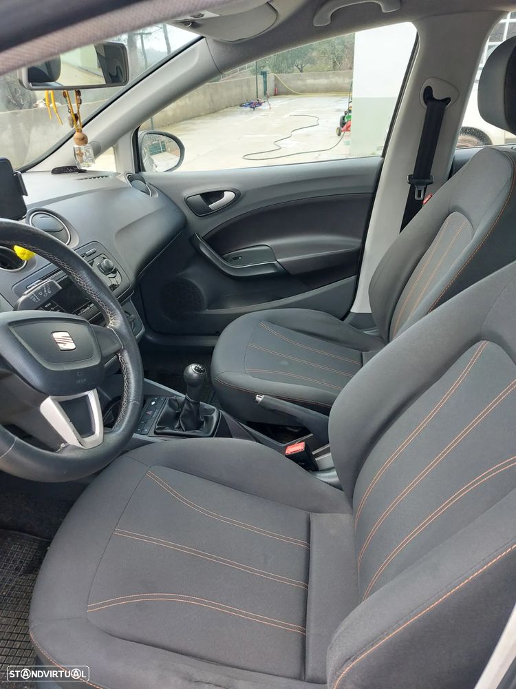 SEAT Ibiza ST 1.2 TDI Fresc DPF - 6