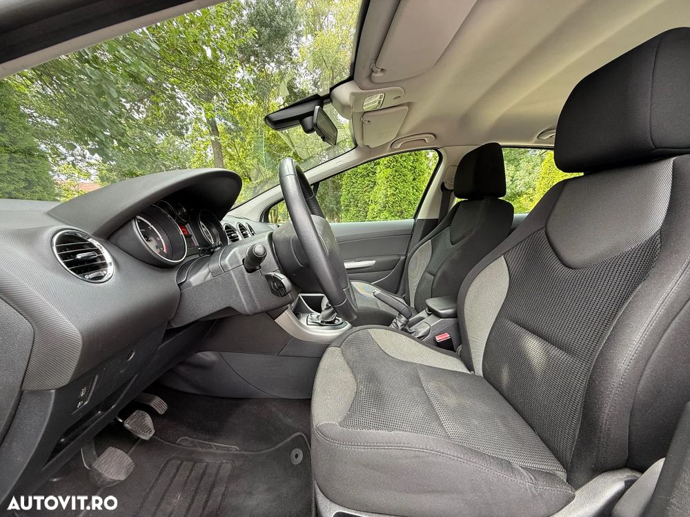 Peugeot 308 155 THP Premium - 4