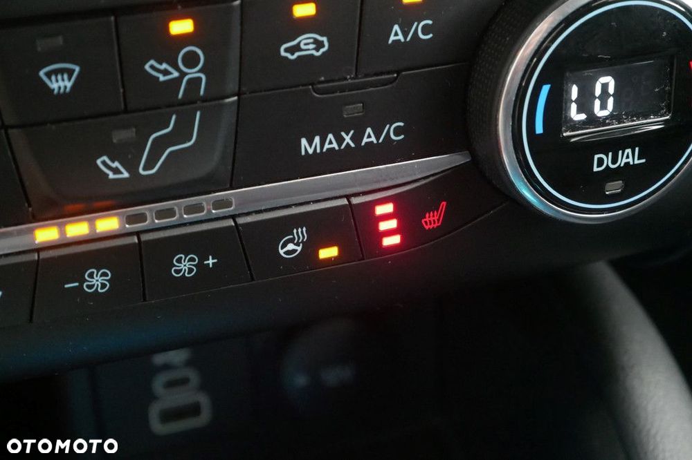 Ford Kuga - 29