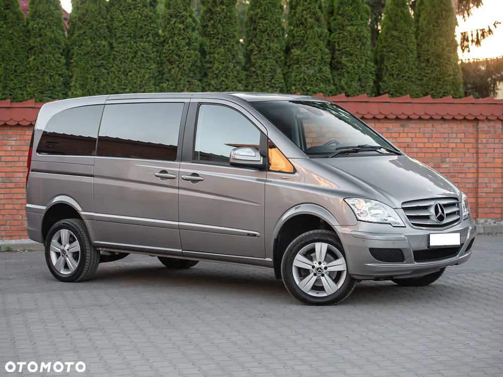 Mercedes-Benz Viano - 9