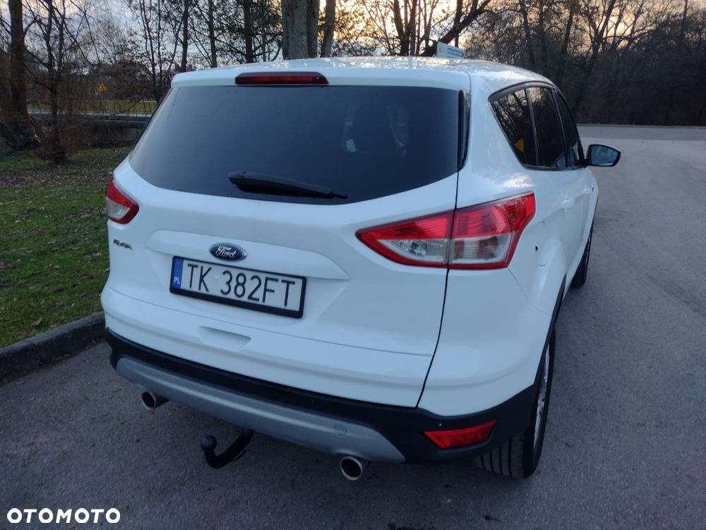 Ford Kuga 2.0 TDCi 2x4 Titanium - 13