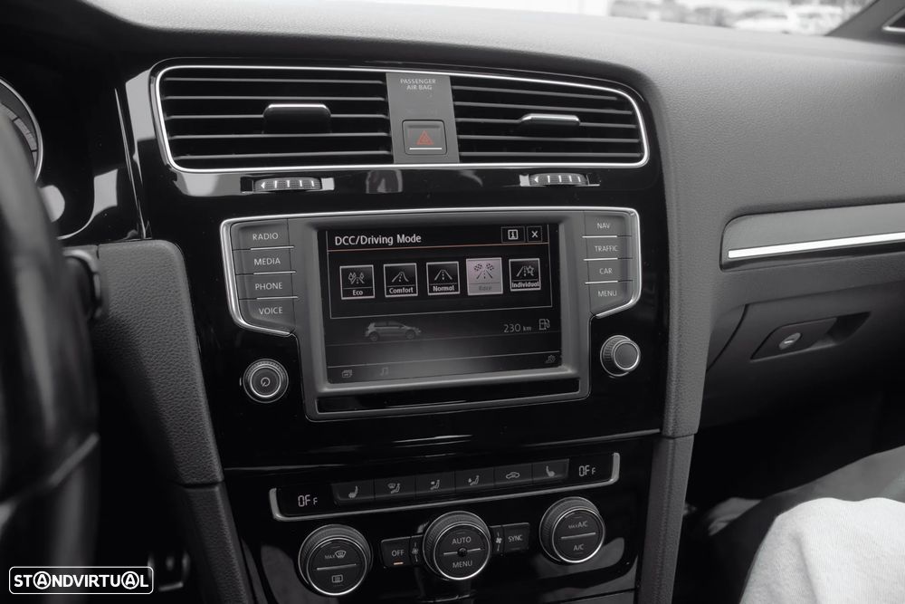 VW Golf 2.0 TSI R DSG - 10