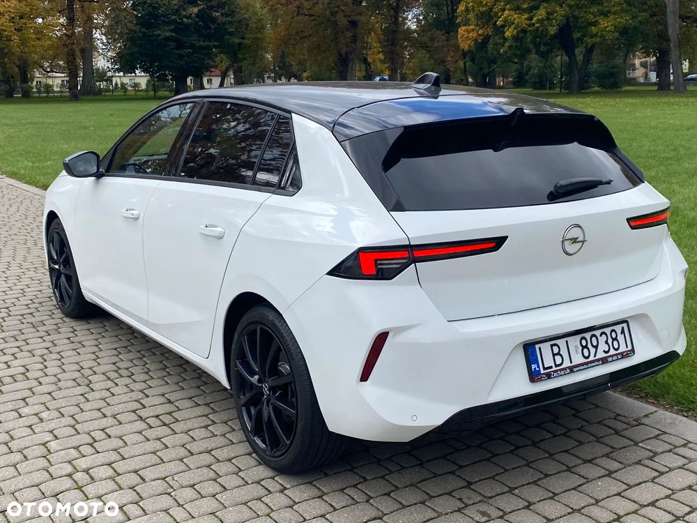 Opel Astra 1.2 Turbo Business Edition - 11