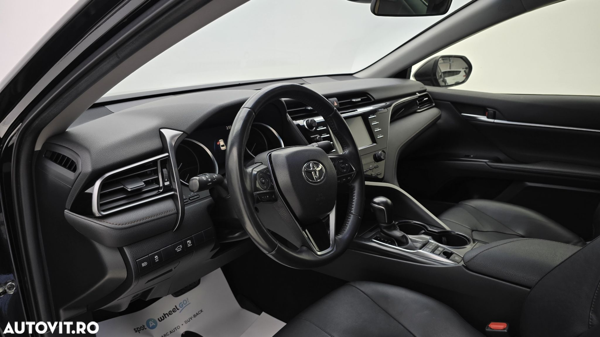 Toyota Camry - 13