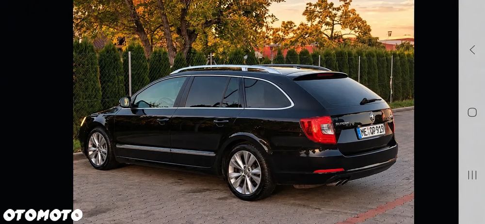 Skoda Superb 2.0 TDI Green tec DSG Elegance - 3