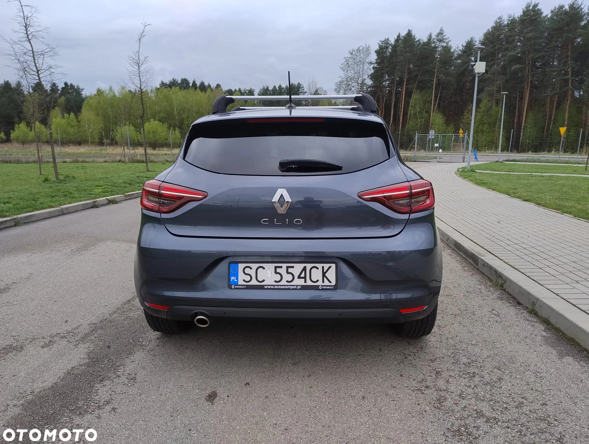 Renault Clio 1.0 TCe Zen - 8