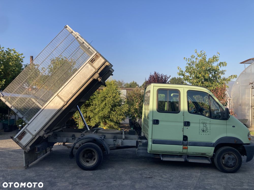 Renault Mascott