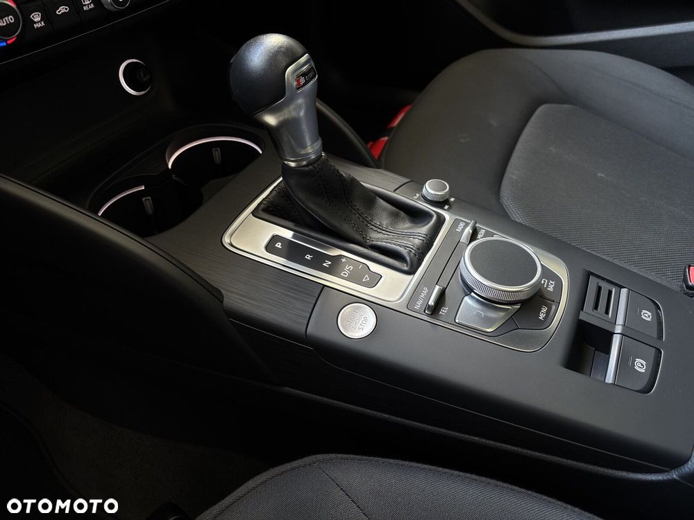 Audi A3 Limousine 35 TFSI mHEV S Line S tronic - 18