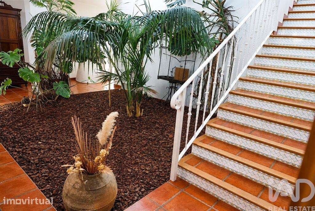 Casa / Villa T5 em Lousã e Vilarinho - Grande imagem: 2/25