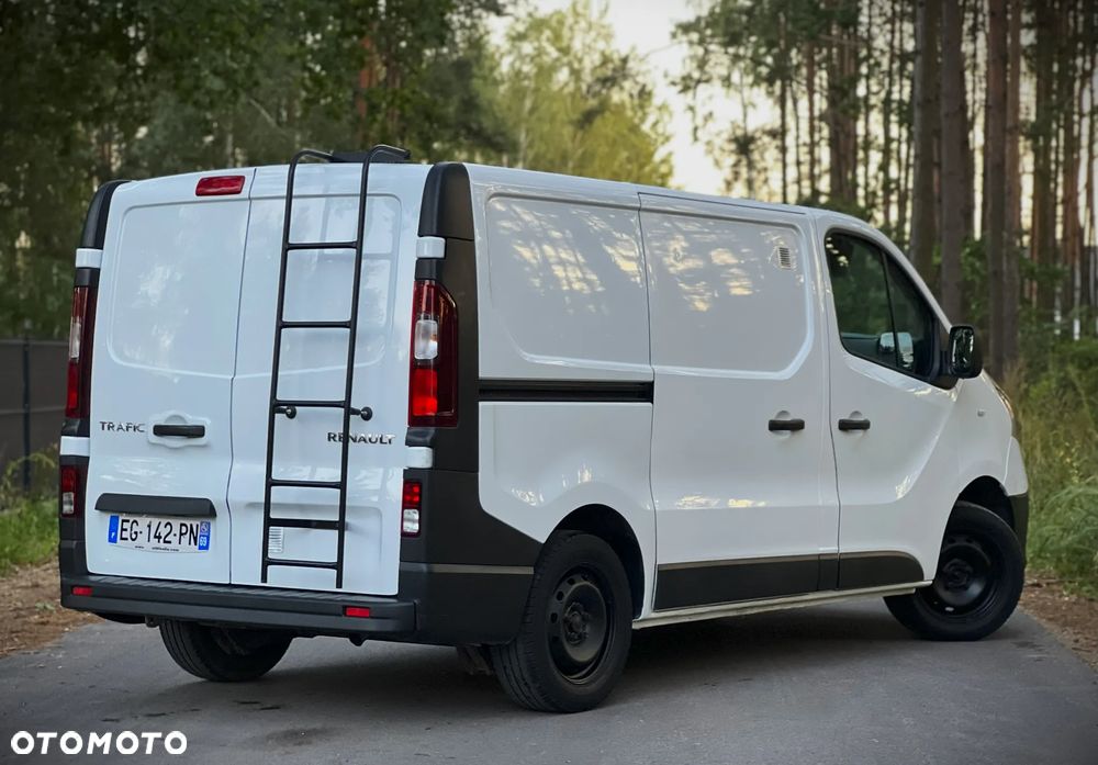 Renault Trafic - 18