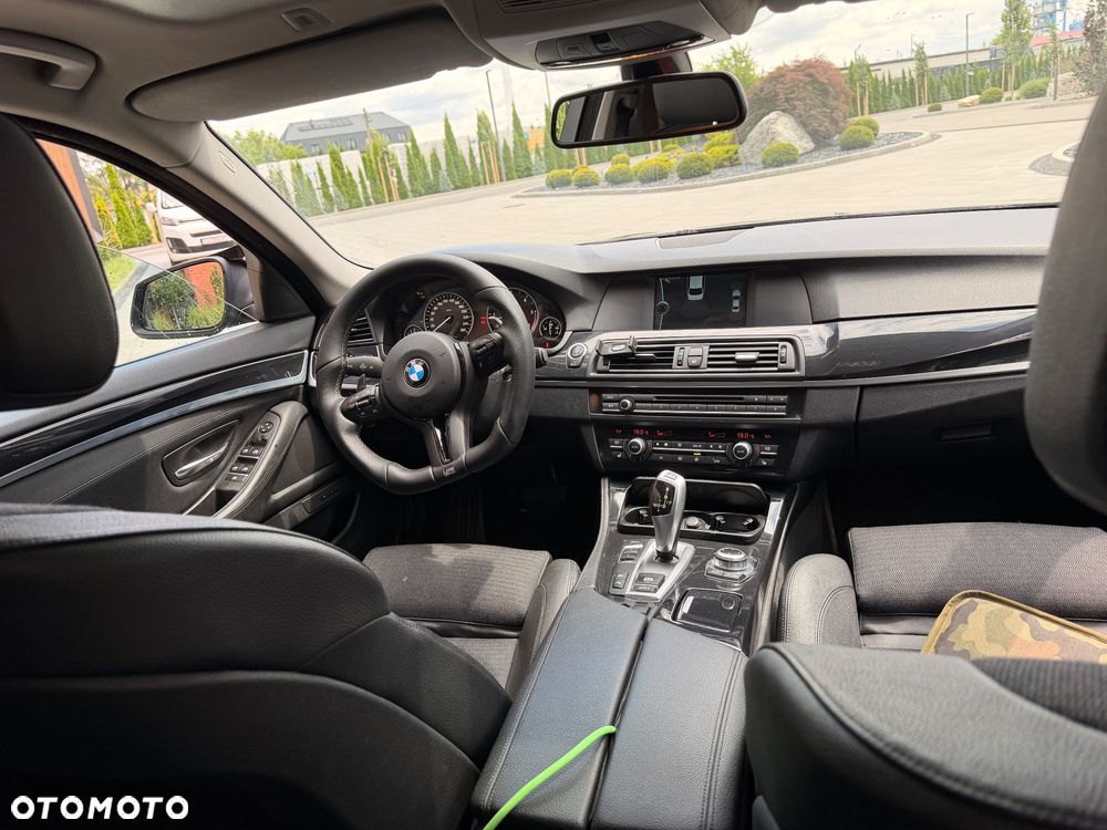 BMW Seria 5 530d xDrive - 5