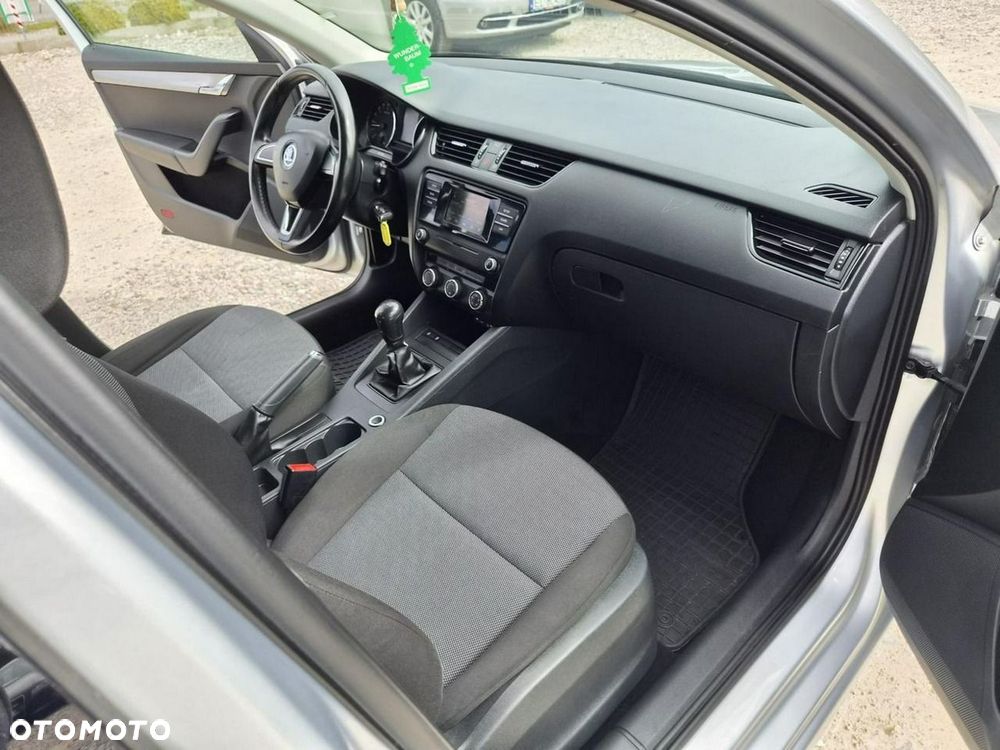 Skoda Octavia 1.6 TDI Style - 6