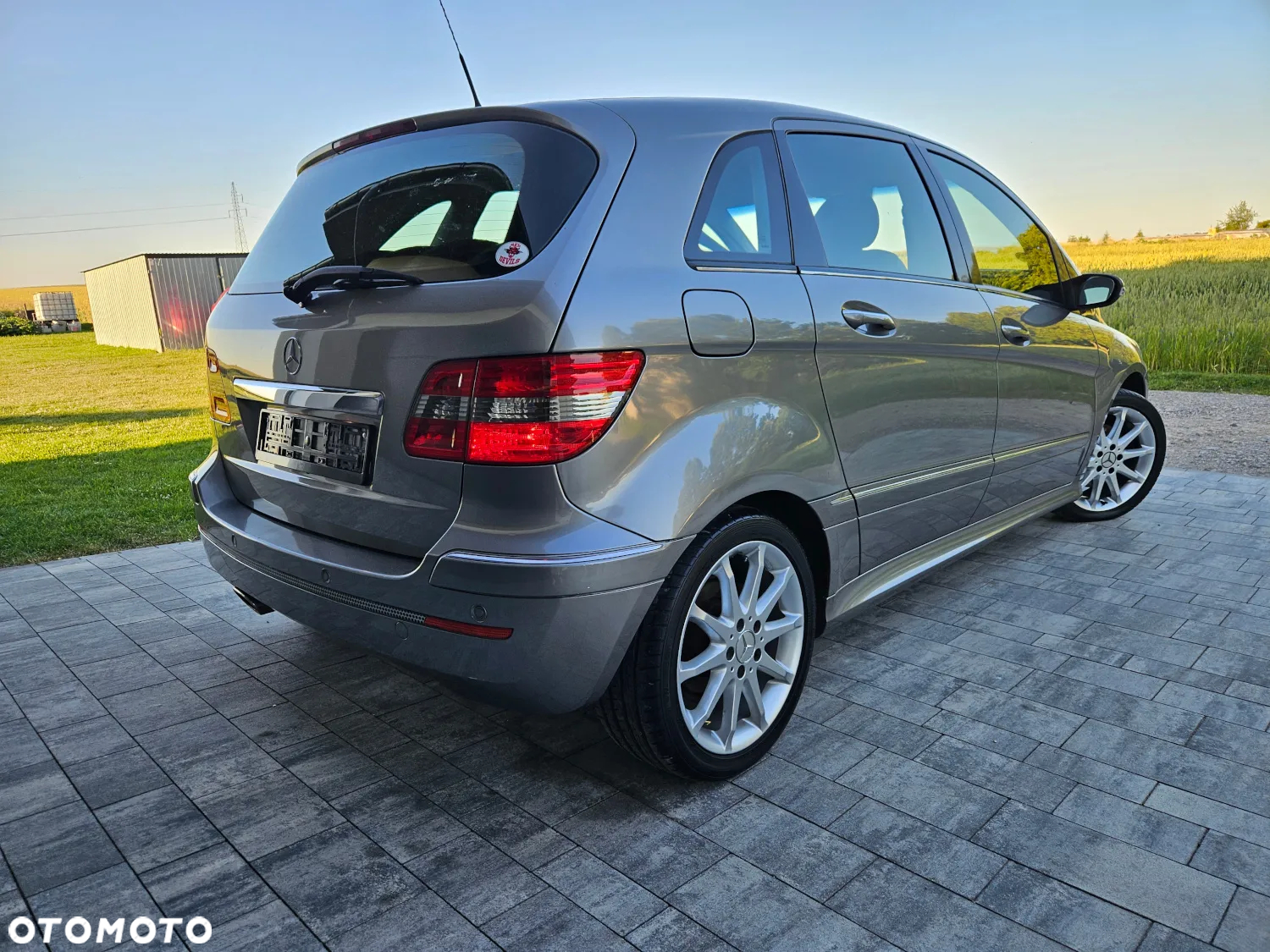 Mercedes-Benz Klasa B 200 - 3