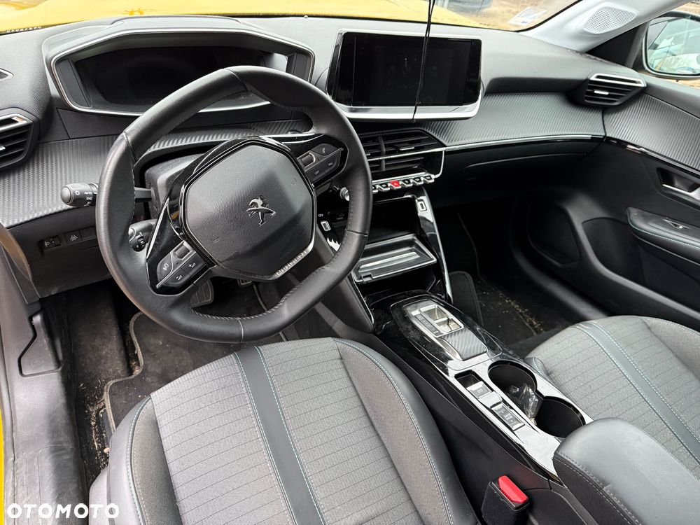 Peugeot 208 Elektromotor 136 Allure - 13