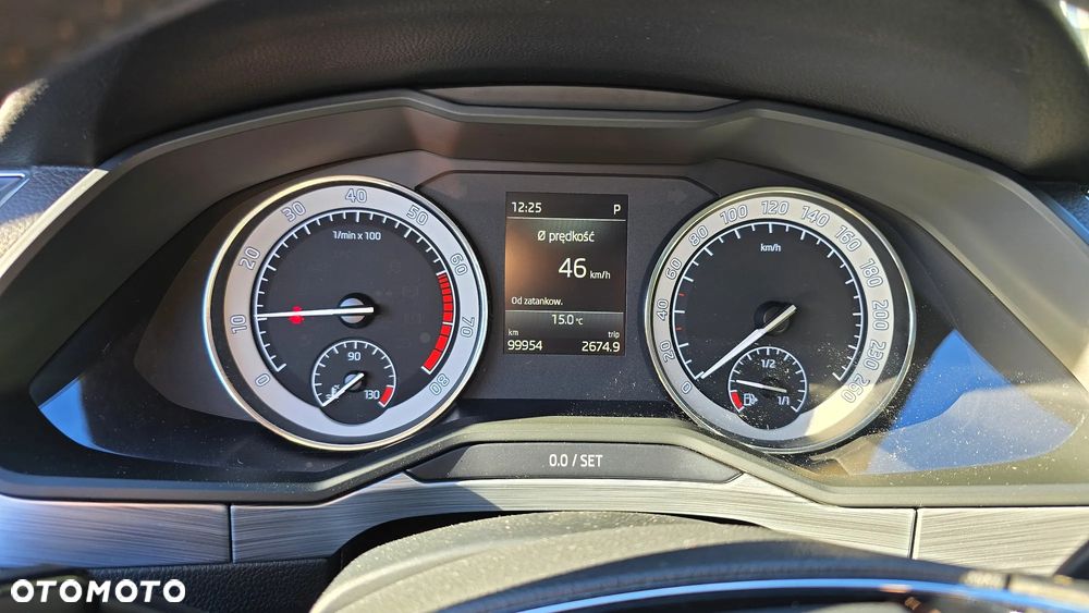 Skoda Superb 2.0 TSI Ambition DSG - 10