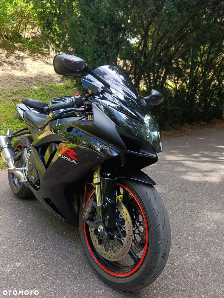 Suzuki GSX-R - 25
