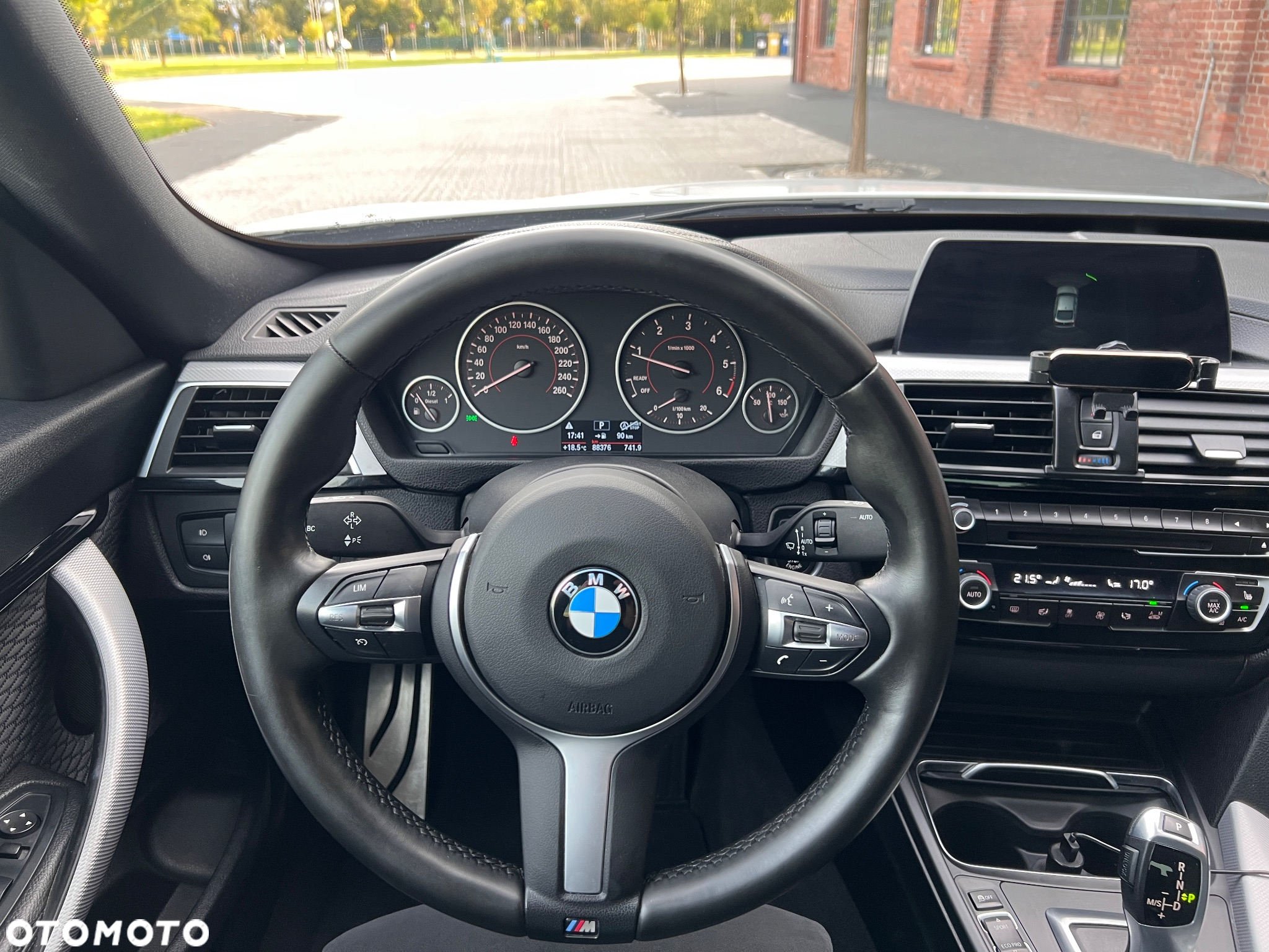BMW 3GT 318d M Sport - 23