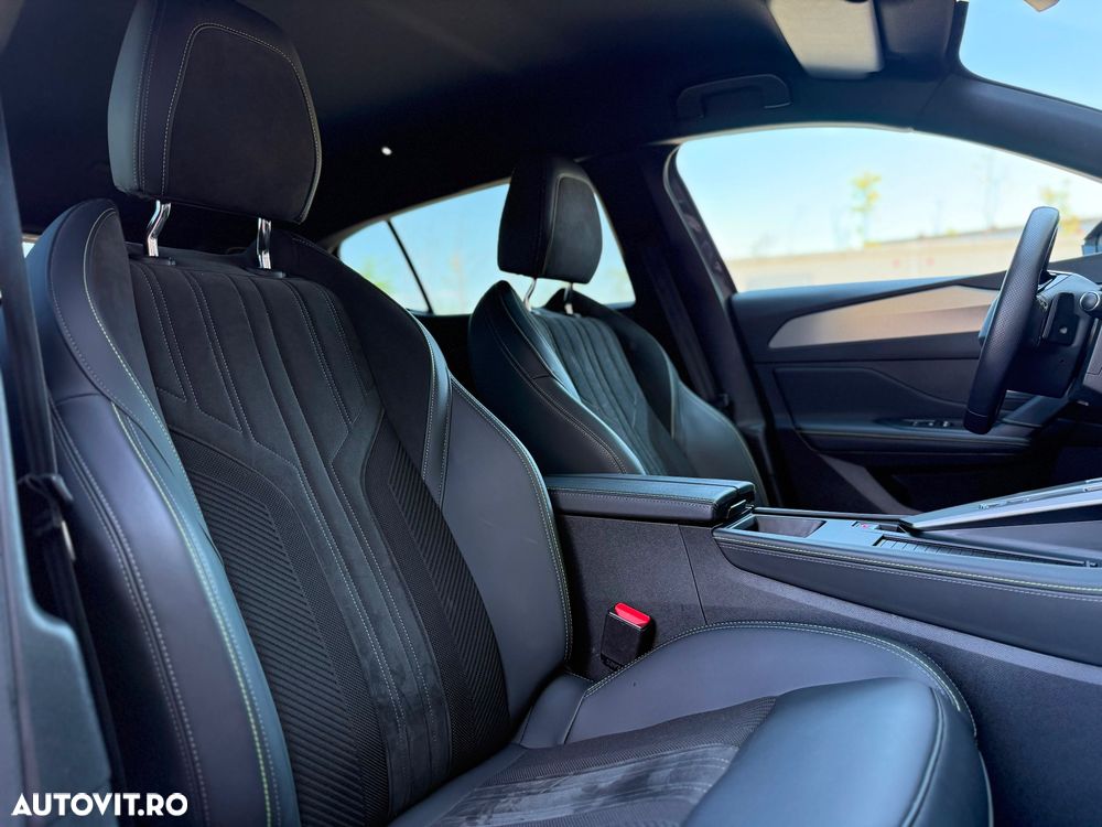 Peugeot 408 180 e-EAT8 GT - 19