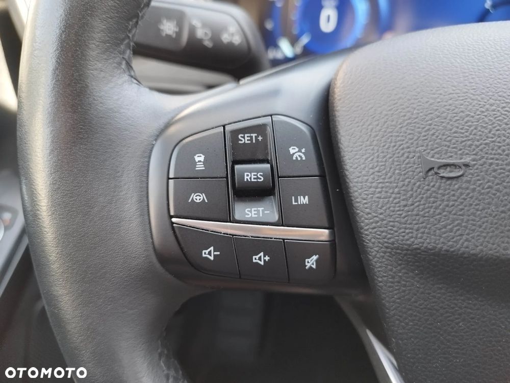 Ford Kuga 2.0 EcoBlue 4x4 TITANIUM - 23