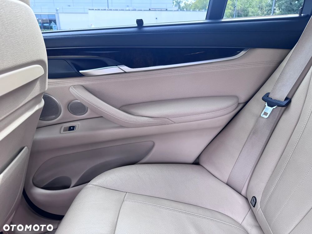 BMW X5 - 25