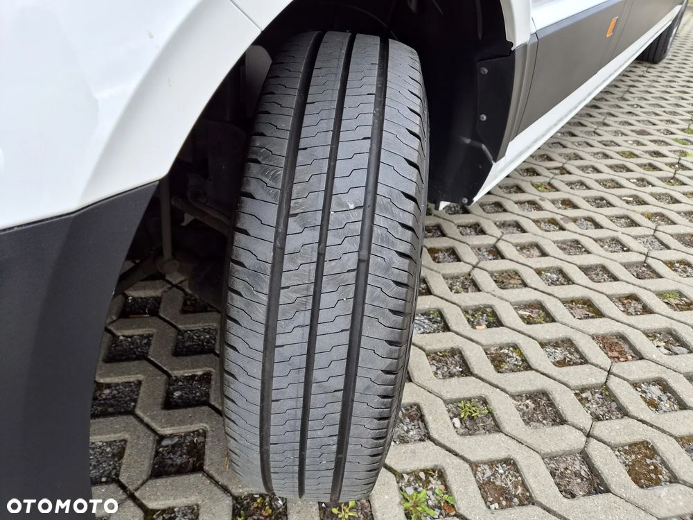 Volkswagen Crafter - 39