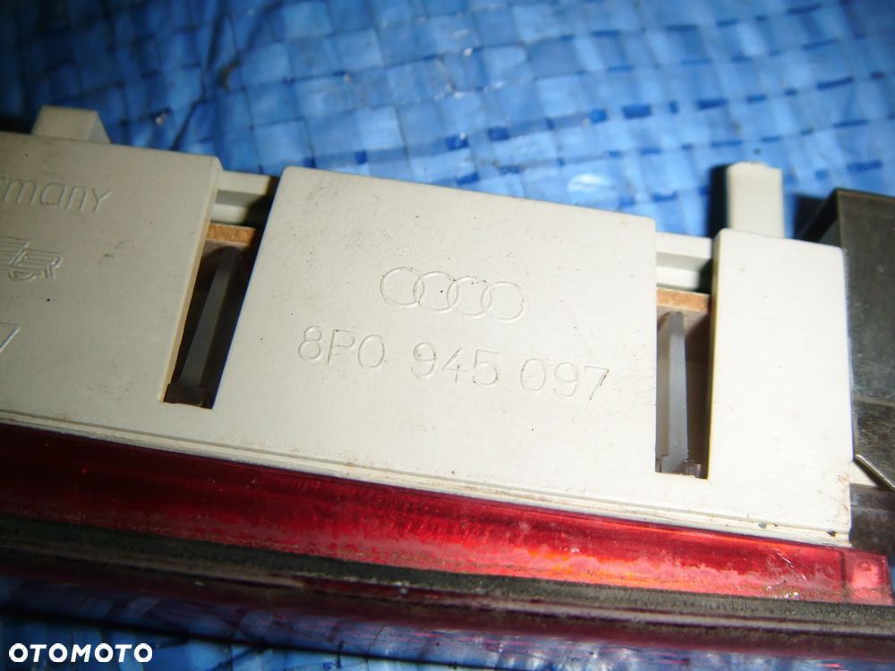audi a3 8p światło stop w klapę tył   8p0945097 - 3