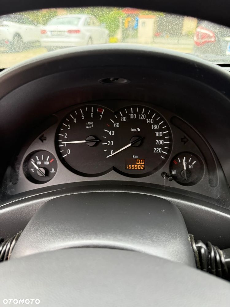 Opel Corsa 1.2 16V - 8